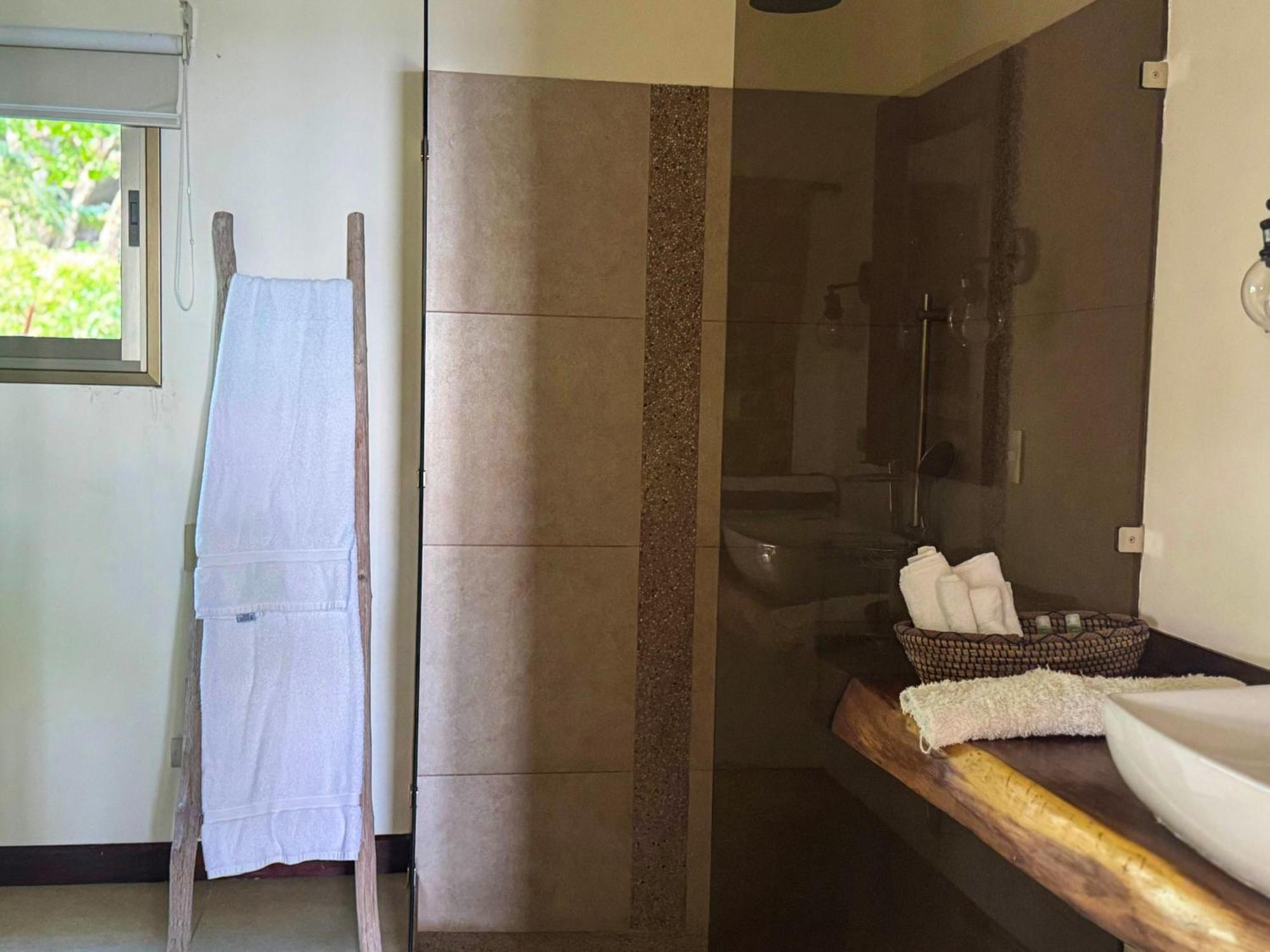 Cocobolo Beach Boutique Hotel San Juanillo Exteriör bild